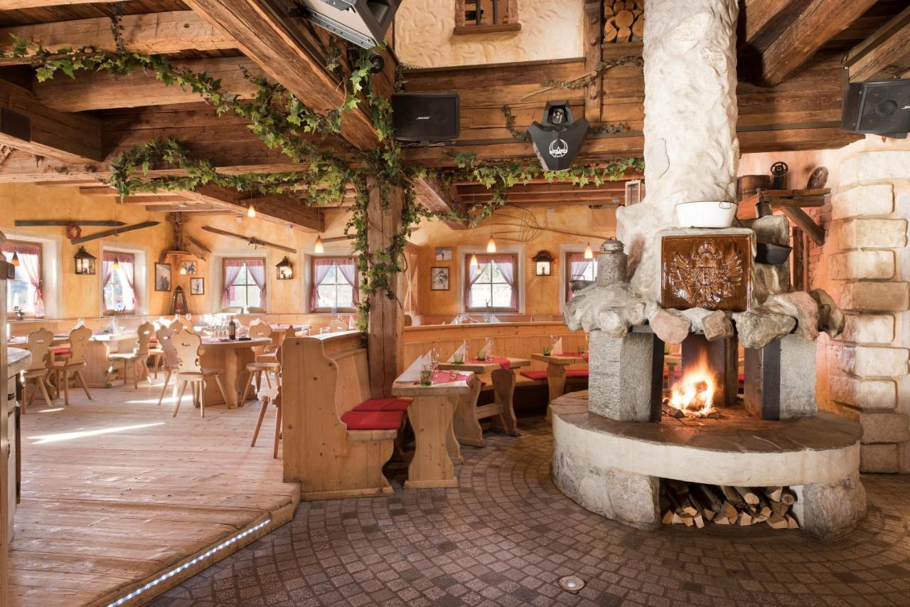 Der Waldhof Hotel Scheffau am Wilden Kaiser Eksteriør billede